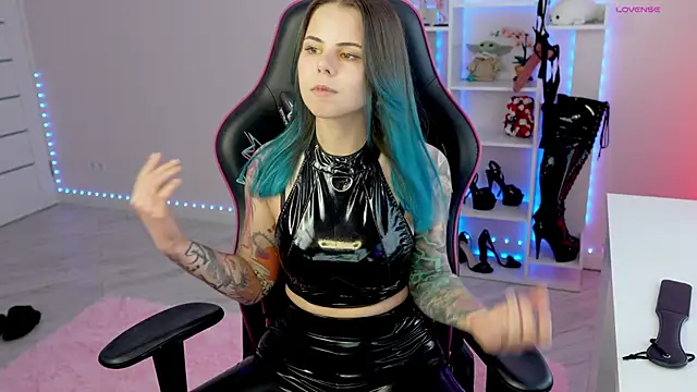 Latex Kitty online show from 04-02-26, 02:26
