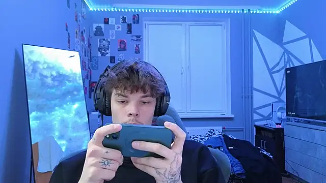 DENIS HERE online show from 02-20-25, 04:25