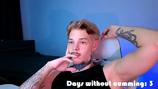 DENIS HERE online show from 04-22-26, 11:39