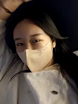 Snapshot of yuunalee chatting on 10-29-25, 09:05 yuunalee online show from 10-29-25, 09:05