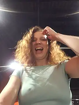 Exhibitionsplit online show from 03-12-26, 11:00