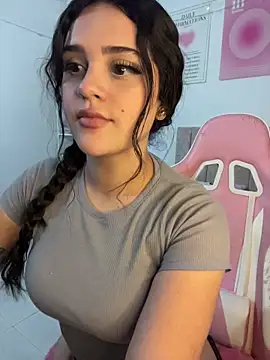 violet-333 online show from 05-02-26, 03:33