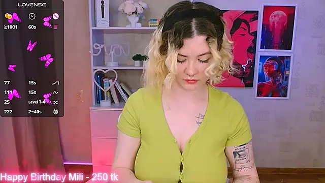 cutie mili online show from 01-25-25, 10:29