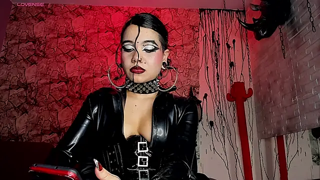 Snapshot of irregular_fetish_ chatting on 12-12-24, 04:04 irregular fetish online show from 12-12-24, 04:04