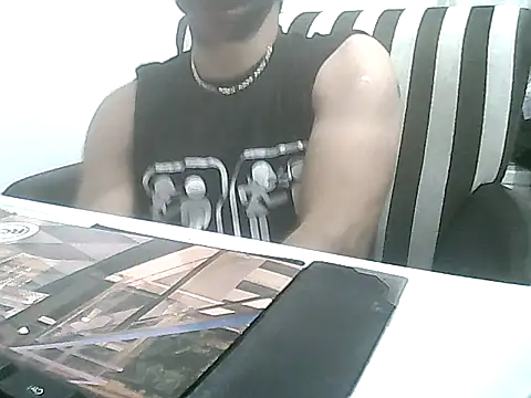 Snapshot of MezaRDanOnLineee chatting on 12-23-24, 11:06 MezaRDanOnLineee online show from 12-23-24, 11:06