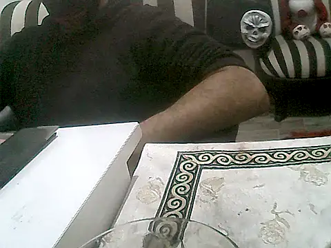 Snapshot of MezaRDanOnLineee chatting on 02-01-25, 09:40 MezaRDanOnLineee online show from 02-01-25, 09:40