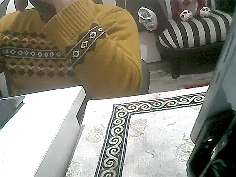 Snapshot of MezaRDanOnLineee chatting on 02-06-25, 09:06 MezaRDanOnLineee online show from 02-06-25, 09:06