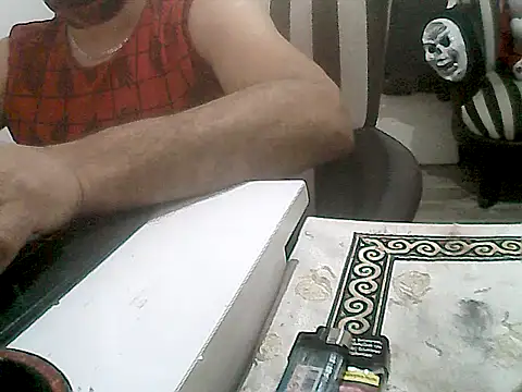 Snapshot of MezaRDanOnLineee chatting on 02-21-25, 09:43 MezaRDanOnLineee online show from 02-21-25, 09:43