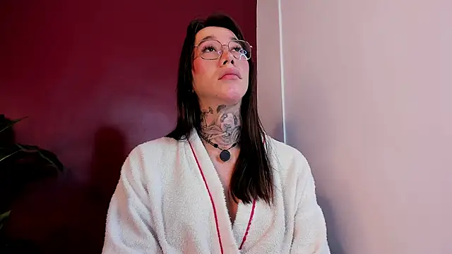 Snapshot of sweet_karinpaz777 chatting on 05-19-26, 01:56 sweet karinpaz777 online show from 05-19-26, 01:56