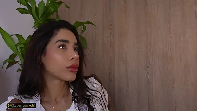 katie cruz online show from 09-10-25, 11:10