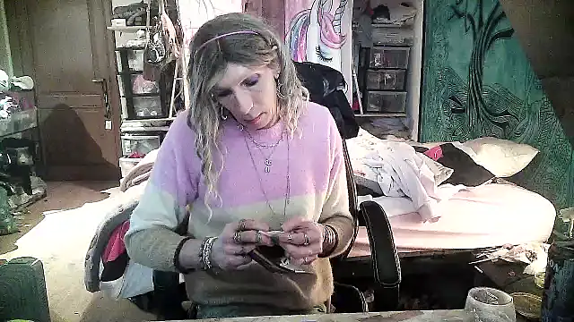 Ombeline1 online show from 01-26-25, 01:58