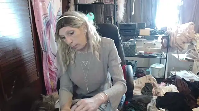 Ombeline1 online show from 11-02-25, 11:34