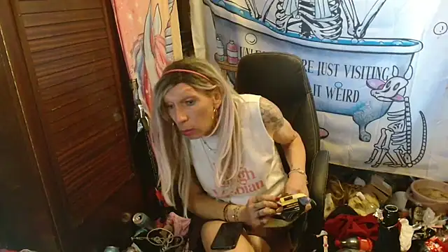 Ombeline1 online show from 04-01-26, 01:41