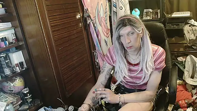 Ombeline1 online show from 04-17-26, 01:30