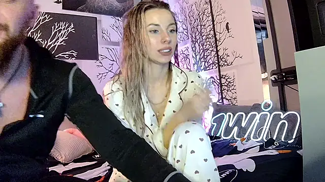 niki7377 online show from 12-09-24, 10:43