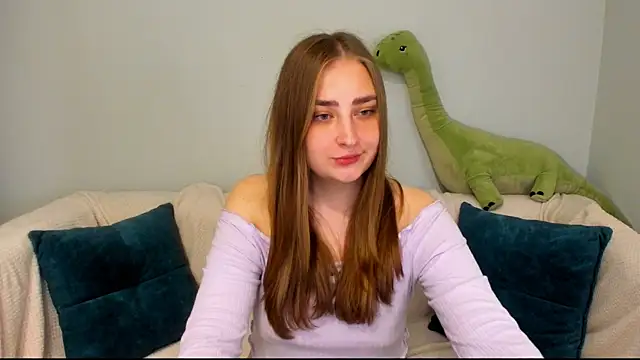 Snapshot of MilliStrii chatting on 05-21-26, 02:40 MilliStrii online show from 05-21-26, 02:40