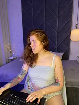 SophiePure online show from 10-24-25, 09:00