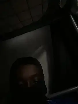 Snapshot of elninoblacko chatting on 01-09-25, 09:37 elninoblacko online show from 01-09-25, 09:37