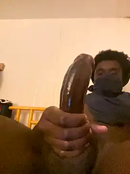 Snapshot of elninoblacko chatting on 11-01-25, 06:32 elninoblacko online show from 11-01-25, 06:32