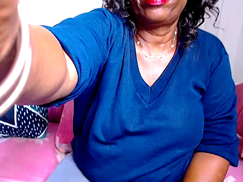 Freakyassnwildx online show from 02-18-25, 08:14