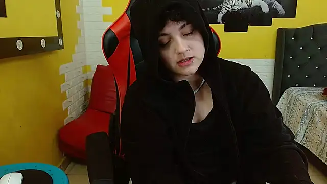 isabeautyx19 online show from 12-05-25, 01:47