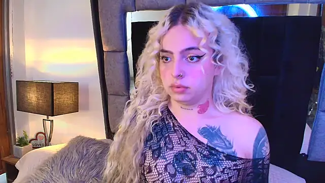 Bonnie vega online show from 03-12-25, 03:40