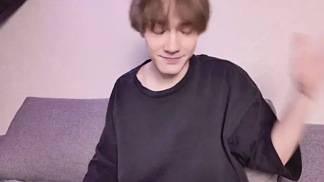 callmenineoneseven online show from 10-18-25, 12:24