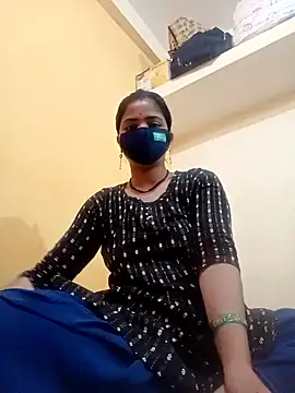 Snapshot of Mamta_Chaterjee chatting on 01-28-25, 02:43 Mamta Chaterjee online show from 01-28-25, 02:43