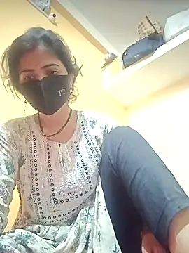 Snapshot of Mamta_Chaterjee chatting on 02-28-25, 03:04 Mamta Chaterjee online show from 02-28-25, 03:04