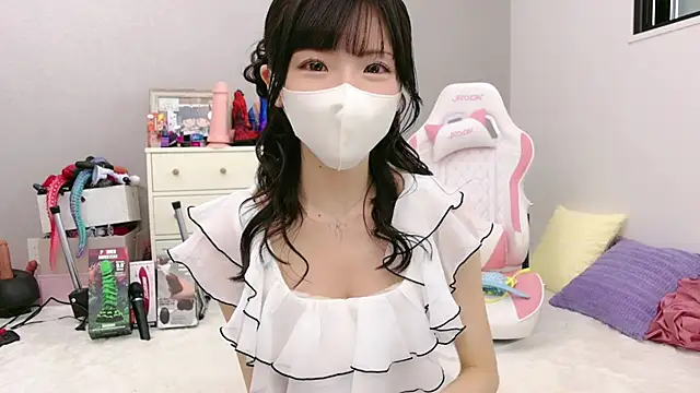 -minami- online show from 04-18-26, 03:10