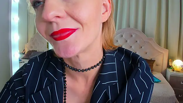 SquirtyAlisa online show from 02-11-25, 05:18