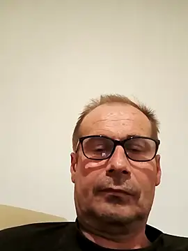 Snapshot of gendos777 chatting on 10-13-25, 10:32 gendos777 online show from 10-13-25, 10:32