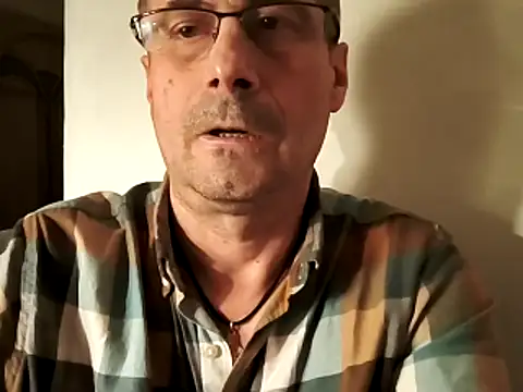 Snapshot of gendos777 chatting on 12-18-25, 02:56 gendos777 online show from 12-18-25, 02:56