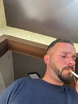 Snapshot of FUXI1995 chatting on 06-16-26, 07:55 FUXI1995 online show from 06-16-26, 07:55