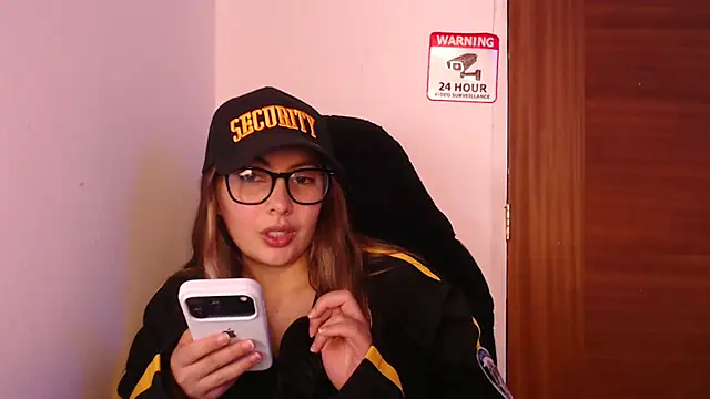 lalawhitte online show from 03-25-26, 08:26