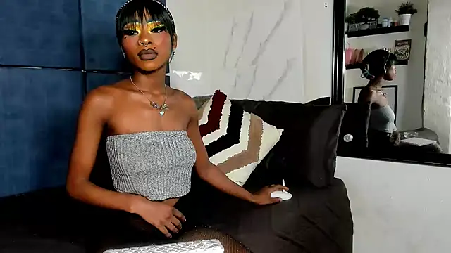 Snapshot of Ebonydollxx chatting on 04-22-26, 01:34 Ebonydollxx online show from 04-22-26, 01:34