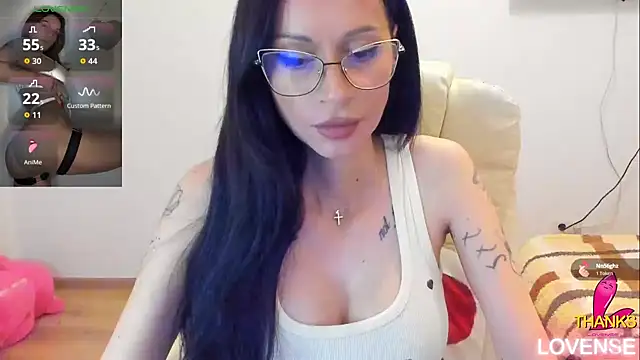 kissnicol32 online show from 04-04-26, 04:48