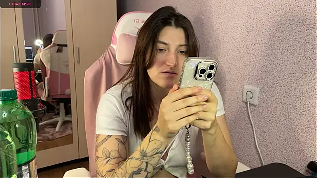 Katrin  kiss online show from 02-12-25, 07:02