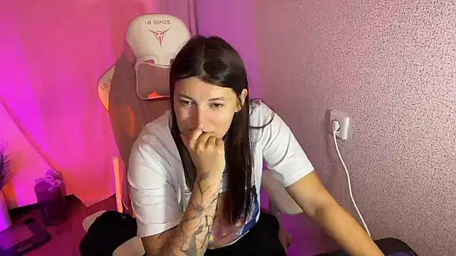 Katrin  kiss online show from 10-23-25, 04:17