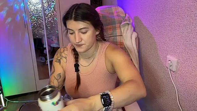 Katrin  kiss online show from 01-18-26, 04:33