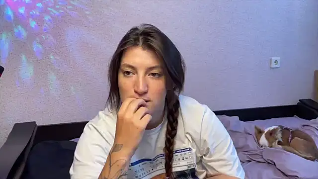 Snapshot of Katrin__kiss chatting on 06-05-26, 10:10 Katrin kiss online show from 06-05-26, 10:10