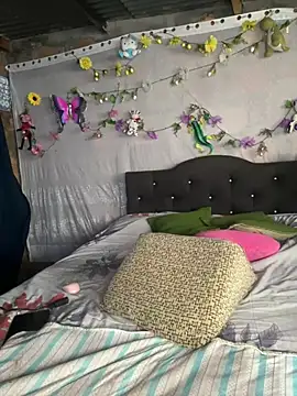 NinaGauther online show from 04-14-26, 02:34