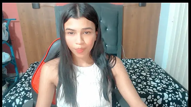 lyanamerry0 online show from 10-02-25, 08:49