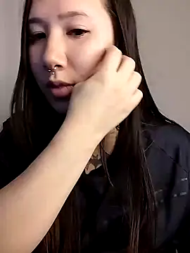 Snapshot of Japabaixinha chatting on 02-06-25, 04:21 Japabaixinha online show from 02-06-25, 04:21