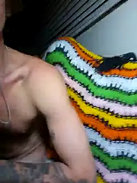 Snapshot of RynoVonHugenDONG chatting on 11-29-25, 11:24 RynoVonHugenDONG online show from 11-29-25, 11:24