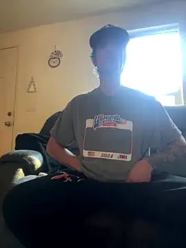 Snapshot of RynoVonHugenDONG chatting on 12-02-25, 06:47 RynoVonHugenDONG online show from 12-02-25, 06:47