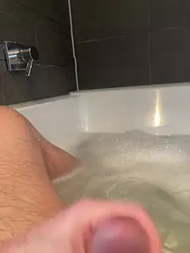 Snapshot of LivingLegend1978 chatting on 03-02-25, 09:21 LivingLegend1978 online show from 03-02-25, 09:21