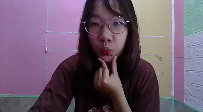 Nanoko online show from 02-01-25, 11:43
