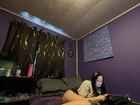 Snapshot of skinwalkingzombie chatting on 02-07-25, 06:13 skinwalkingzombie online show from 02-07-25, 06:13