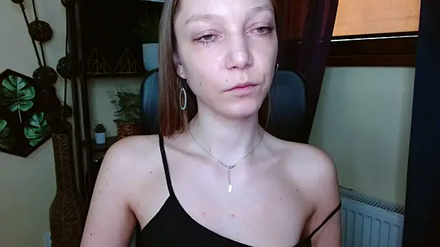 EmillyPlay online show from 03-26-26, 06:41